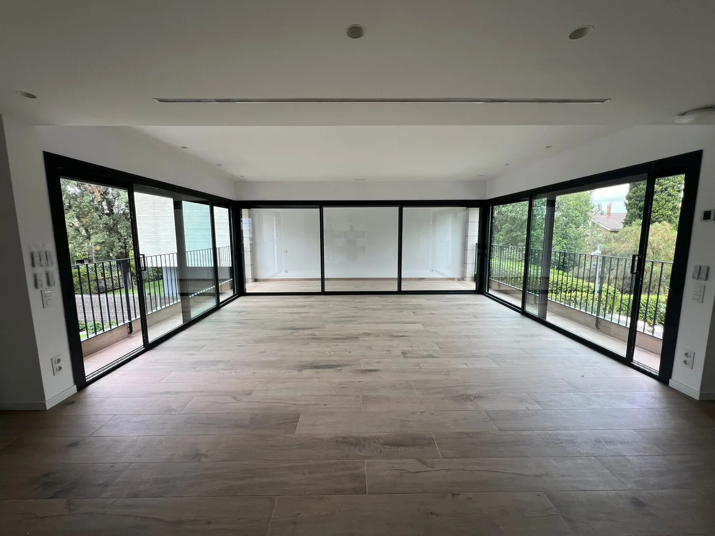 Aluminio vs PVC: ¿qué material es mejor para tus ventanas?